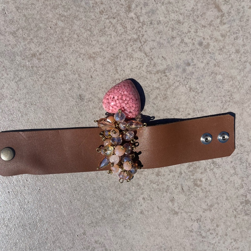 Heart shaped crystal bracelet